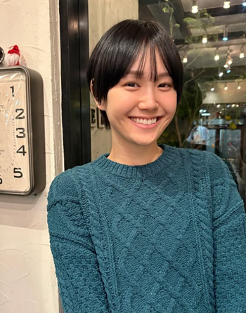 尾崎真花
