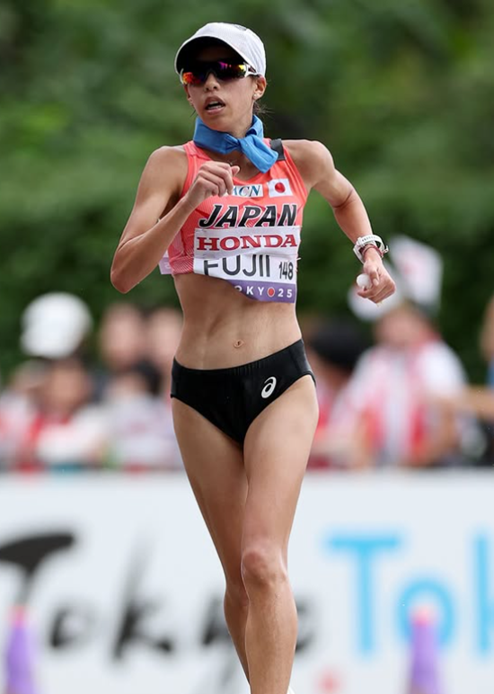 藤井菜々子選手の競技中の写真
