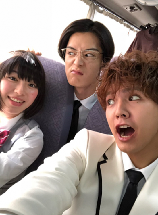 片寄涼太と白石聖