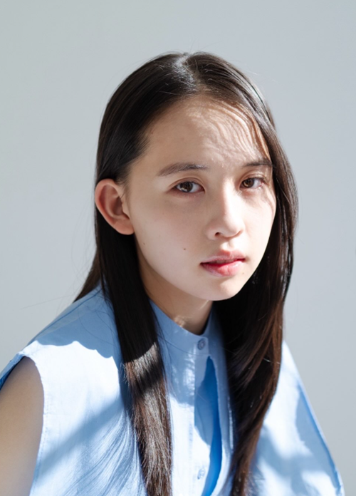 富居玲衣ロフィール写真